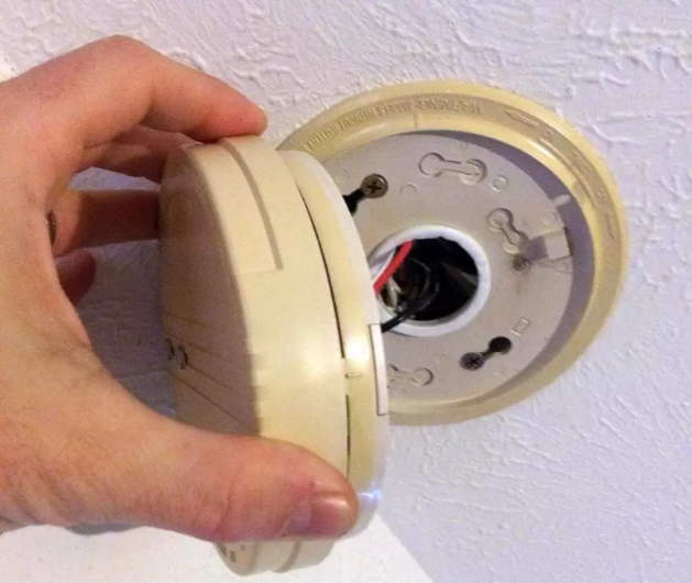 How Often Should You Replace Your Smoke Detectors?