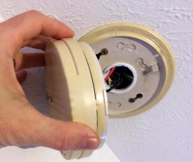 How Often Should You Replace Your Smoke Detectors? | | Lascala